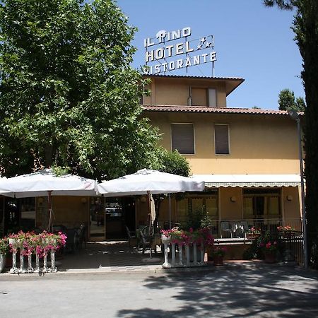 Hotel Ristorante Il Pino Чиуси Экстерьер фото